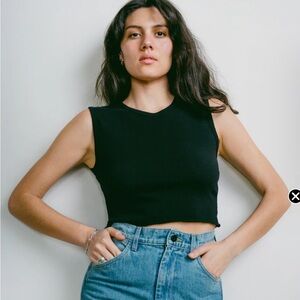 OZMA Classic Black Crop Top